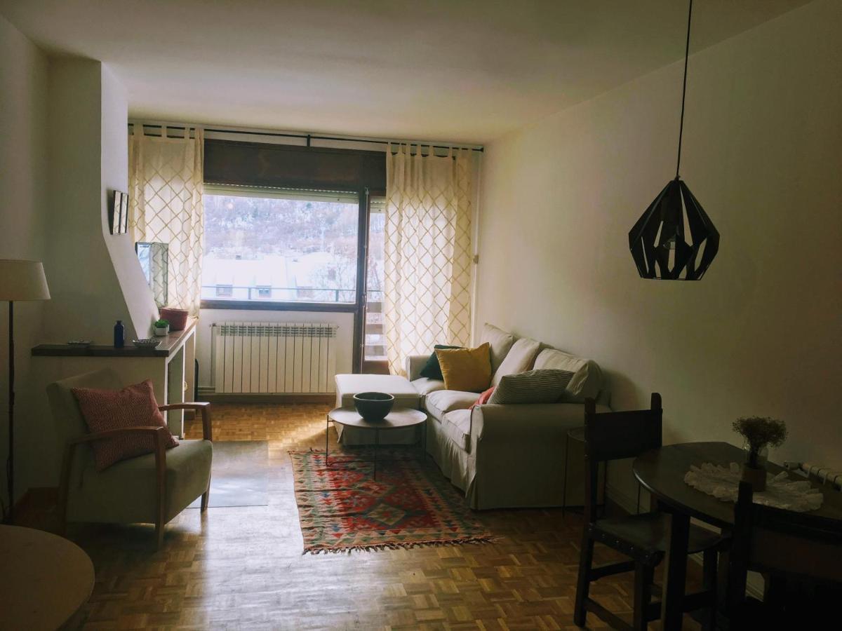 Apartament Familiar - Els Encantats - Эспот Экстерьер фото